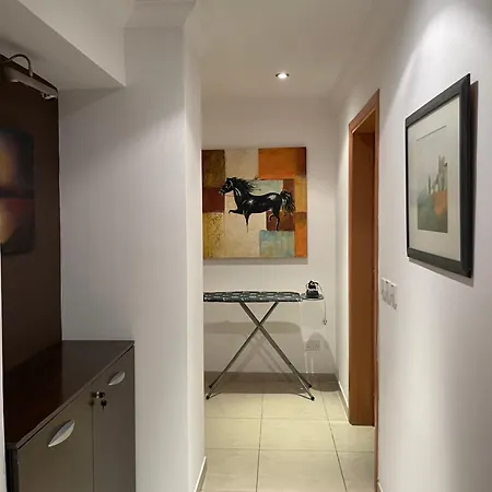 3br With Terrace And 1 Min To Sea Apartman