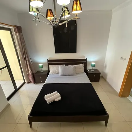 Apartman 3br With Terrace And 1 Min To Sea