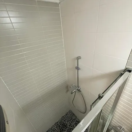 Apartamento 3br With Terrace And 1 Min To Sea